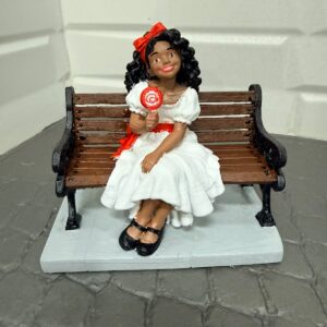Erê Menina 13cm de altura Estátua Umbanda Candomblé PETG Detalhada para Altar colorida pintada a mão